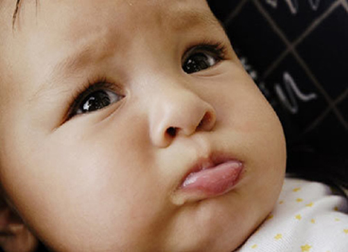 宝宝积食的症状 宝宝积食的症状表现有哪些会发烧吗