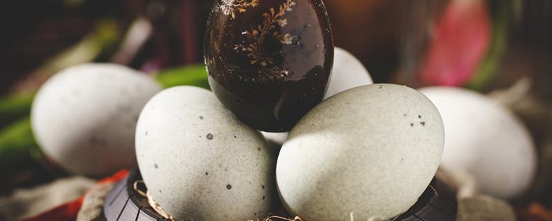 皮蛋一天吃多少合适 皮蛋吃多了会怎样