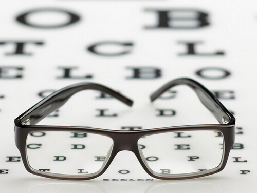 矫正视力手术后要注意什么 做矫正视力手术之后要注意些什么
