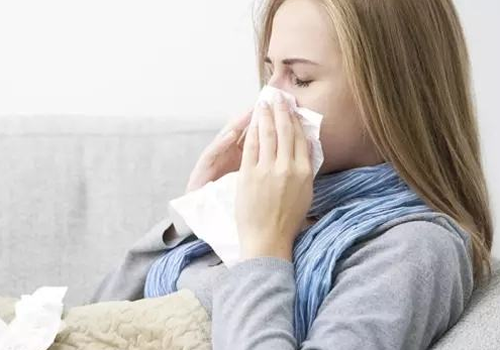 为什么冬季鼻炎症状会加重（为什么冬季鼻炎会加重?）