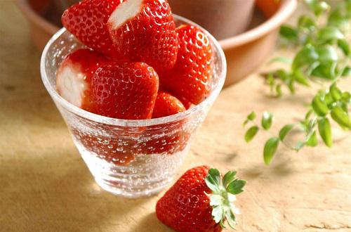 草莓糖尿病人可以吃吗