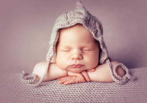 宝宝喜欢趴着睡觉是什么原因 2岁宝宝喜欢趴着睡觉是什么原因