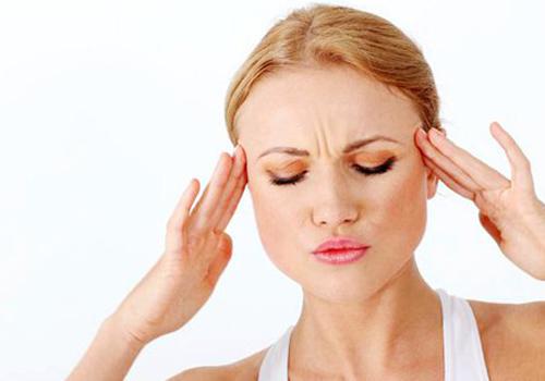 偏头痛是什么原因引起的（偏头痛是什么原因引起的怎么缓解）