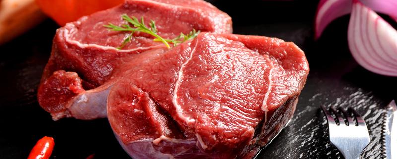 牛肉上有绿色荧光正常吗 生牛肉变绿了还能吃吗