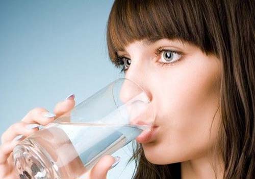 多喝水有什么好处 多喝水对肾有好处还是有坏处