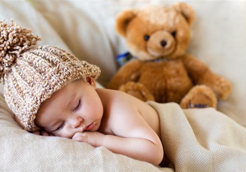 宝宝错误的睡姿有什么影响 儿童睡姿不正确的危害