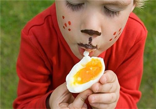 荨麻疹可以吃鸡蛋吗 慢性荨麻疹可以吃鸡蛋吗