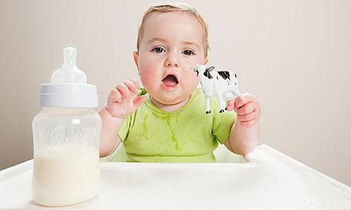母乳不足宝宝不吃奶粉怎么办（母乳不足宝宝不吃奶粉咋办）