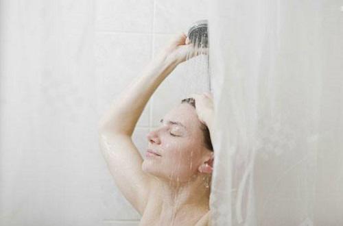 孕妇洗冷水澡对胎儿有影响吗 夏天孕妇洗冷水澡对胎儿有影响吗