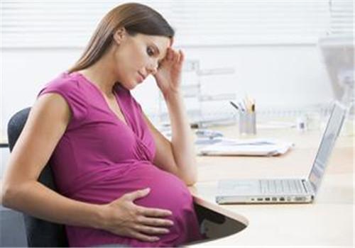 孕妇抑郁对胎儿的影响（孕妇抑郁症对胎儿的影响）