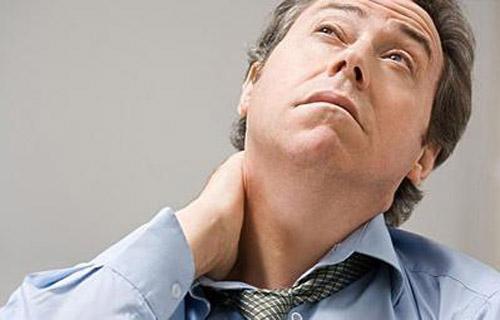 颈椎病怎么治疗 日常如何保护颈椎