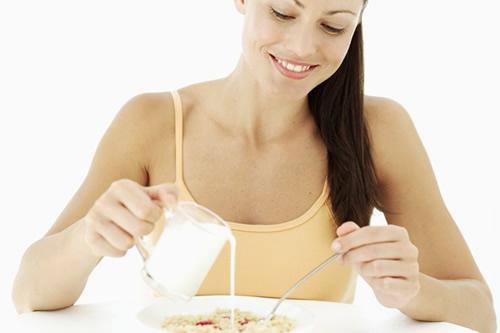哺乳期减肥食谱（哺乳期减肥食谱一日三餐）