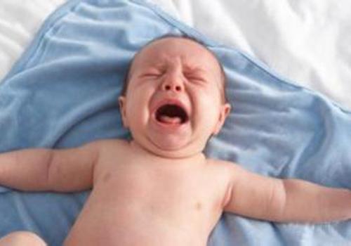 婴儿发烧惊厥是什么表现 婴儿发高烧惊厥的表现
