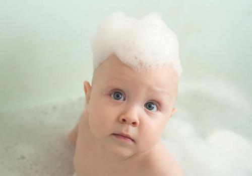 冬天如何给宝宝洗澡 冬天如何给宝宝洗澡视频