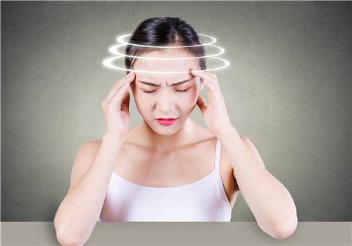 偏头痛是什么原因引起 偏头痛是什么原因引起的 女性