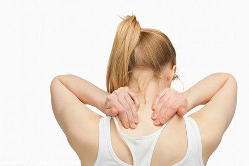 背部疼痛是什么原因引起的（背部疼痛是什么原因引起的,如何缓解）