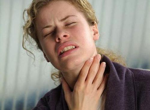 冬天早上起床喉咙痛 冬天早上起床喉咙痛是什么原因引起的