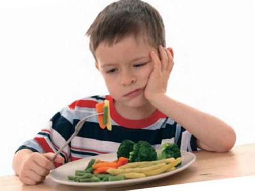 宝宝偏食不吃饭怎么办 孩子偏食不吃点心如何处理?