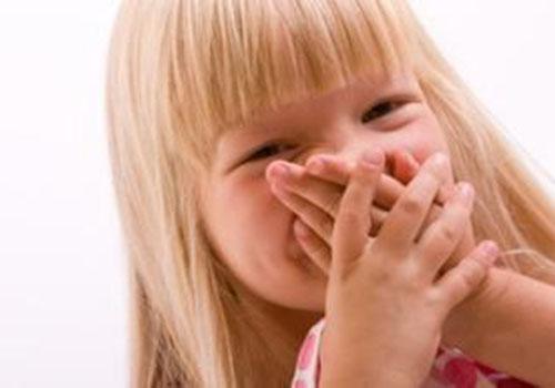 孩子口臭是怎么原因引起的 孩子口臭是什么原因导致的