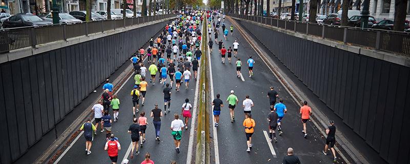 跑马拉松对身体有害吗 跑马拉松对人身体有哪些利弊?