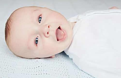 宝宝内热的症状及怎么调理 一岁宝宝内热的症状及怎么调理