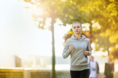 早上跑步能减肥吗 早上跑步能减肥吗,效果怎么样?
