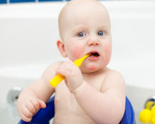 宝宝皮肤过敏流黄水怎么办 婴儿脸上过敏流黄水怎么办