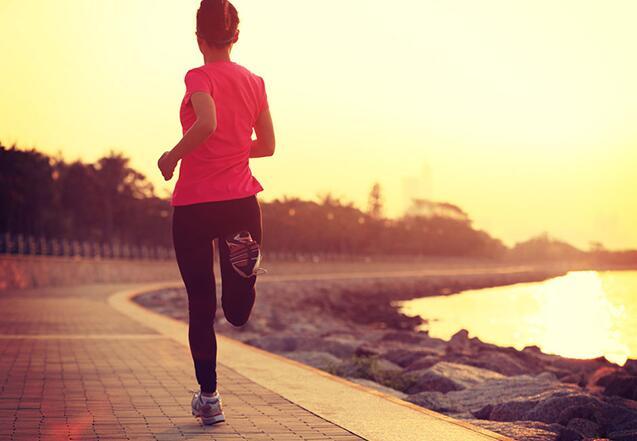 女性跑步的优势 跑步女性相比男性有这几个优势，你都知道吗？