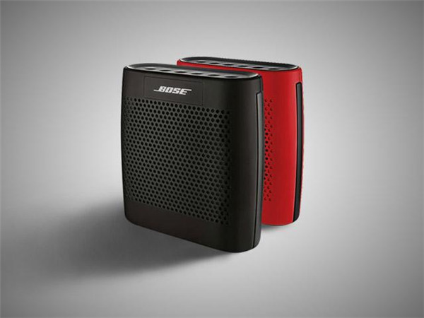 Bose SoundLink Color2蓝牙音响接通电源的图文教程