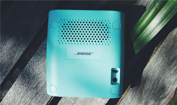 解决Bose SoundLink Color2蓝牙音响连接交流电源时扬声器不启动的问题