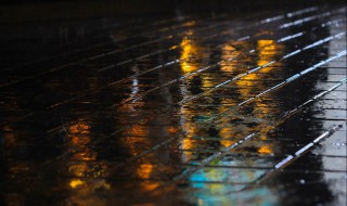 下雨失落的伤感说说 下雨了心里伤感的朋友圈文案