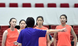 中国女排有几任教练 现任教练是谁