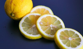 新鲜柠檬用不完怎么保鲜 如何保存柠檬