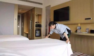 酒店铺床怎么铺 酒店客房铺床过程及步骤？