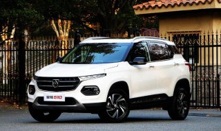 宝骏510手动乐享型2019版有一键升窗吗 宝骏510手动乐享型2019版有一键升窗吗怎么拆