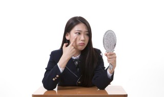 长痘痘烦恼的心情说说朋友圈（长痘痘了发朋友圈说说）