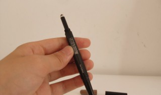 眉笔和眉粉哪个更适合新手（新手眉粉好还是眉笔好）