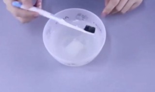 用盐刷牙的正确方法 用淡盐水刷牙的正确方法