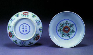 元代霁蓝釉瓷器特征（元代霁蓝釉真品细节特征图片）