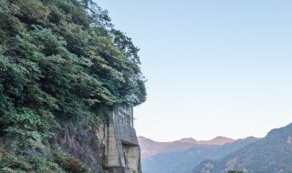 白天除草晚上搓麻线是什么诗（白天锄草晚上搓麻线都是虚指,是用来指代什么）