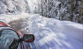 冬天冰面开车 雪天冰面开车怎么开