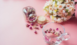 玫瑰花茶有什么作用（玫瑰花茶有什么作用呀它的功效是什么）