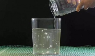普通水怎么快速结冰（水怎么能迅速结冰）