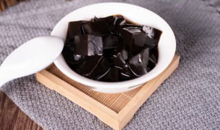 黑凉粉可以和牛奶一起吃吗 黑凉粉可以和牛奶一起吃吗