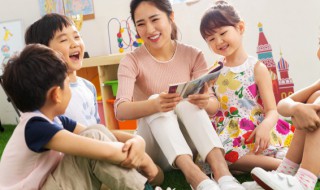 她很漂亮用英语怎么说 她很温柔用英语怎么说