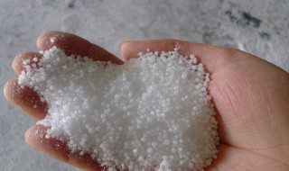 尿素的作用（尿素肥料的作用与功效）