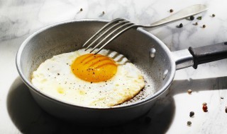 儿童每天吃好几个鸡蛋好吗（儿童每天吃好几个鸡蛋好吗会早熟吗）