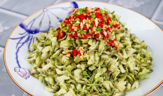 蒸槐花怎么做好 蒸槐花怎么做好吃不粘