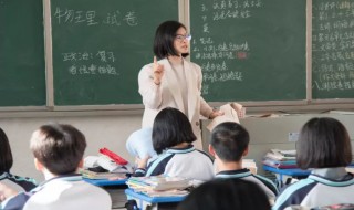 月球表面软着陆是什么意思（月球表面是软的吗）
