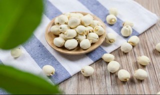 莲子的功效与作用及食用方法 百合莲子的功效与作用及食用方法